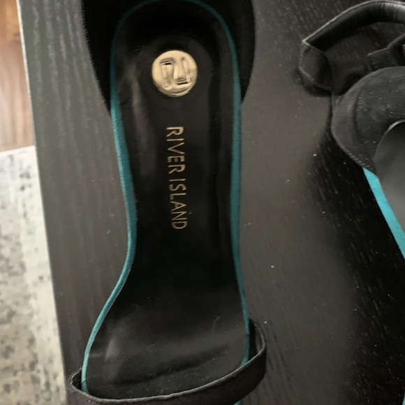 Black heeled sandals - Picture 4 of 8